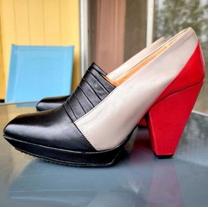 Beautiful John Fluevog heels